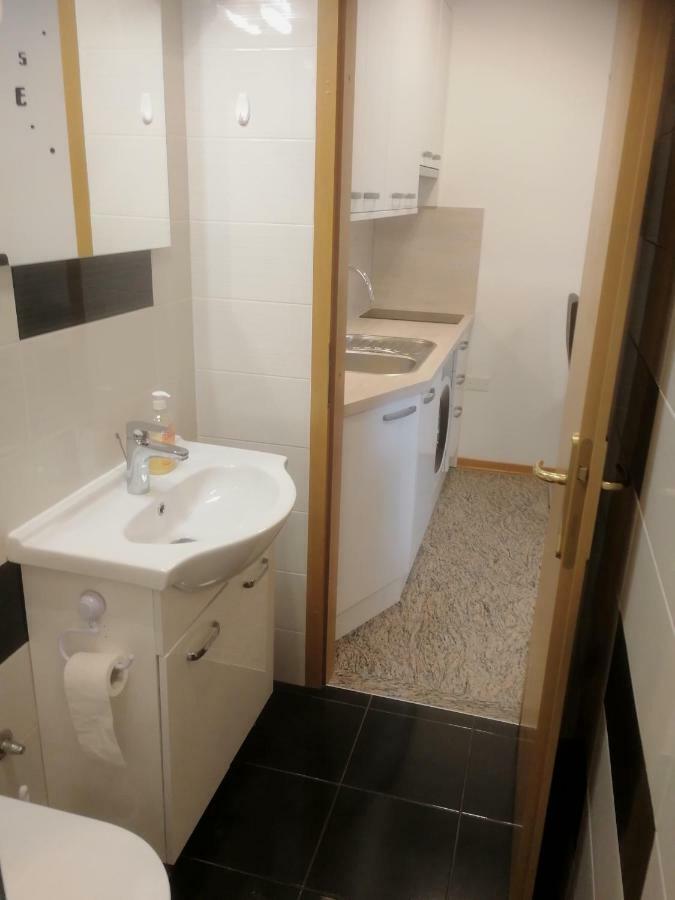Apartma Rok Анкаран Экстерьер фото